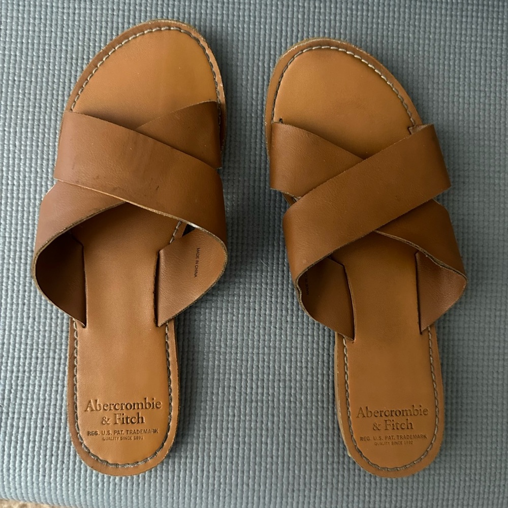 Abercrombie  & Fitch Tan sandals